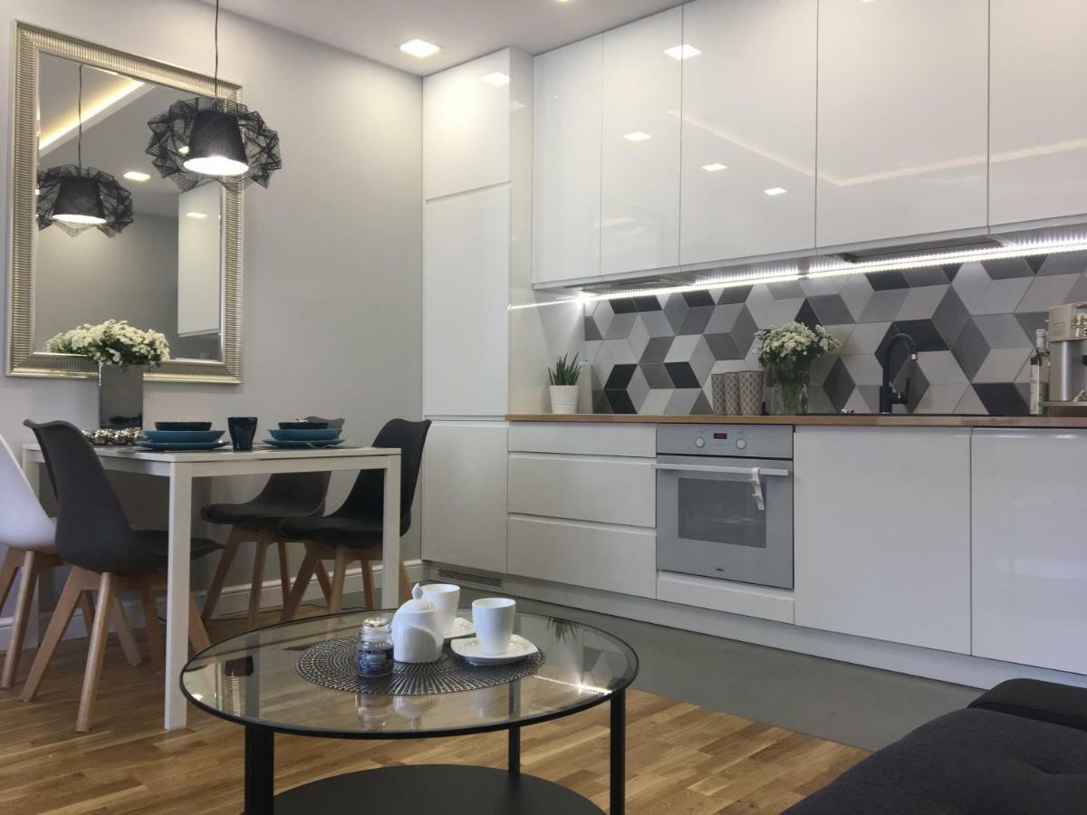 Family & Business Elegant Apartments Ul Astronautow Centrum Downtown - 3 Bedroom, Parking Кельце Экстерьер фото